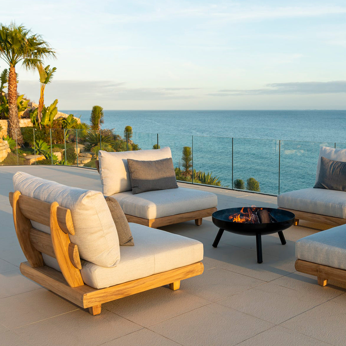 Lounge Chairs Porch and Patio Casual Living Porch & Patio