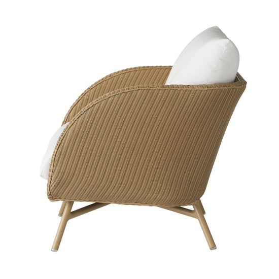 Essence Lounge Chair