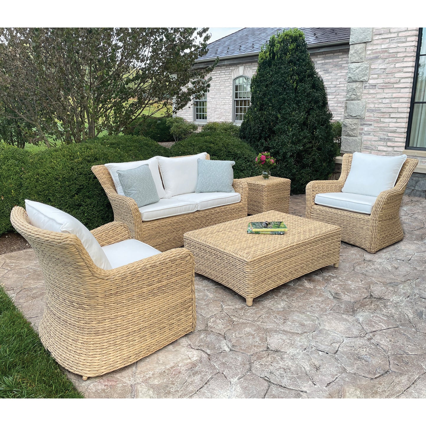 Sag Harbor Loveseat