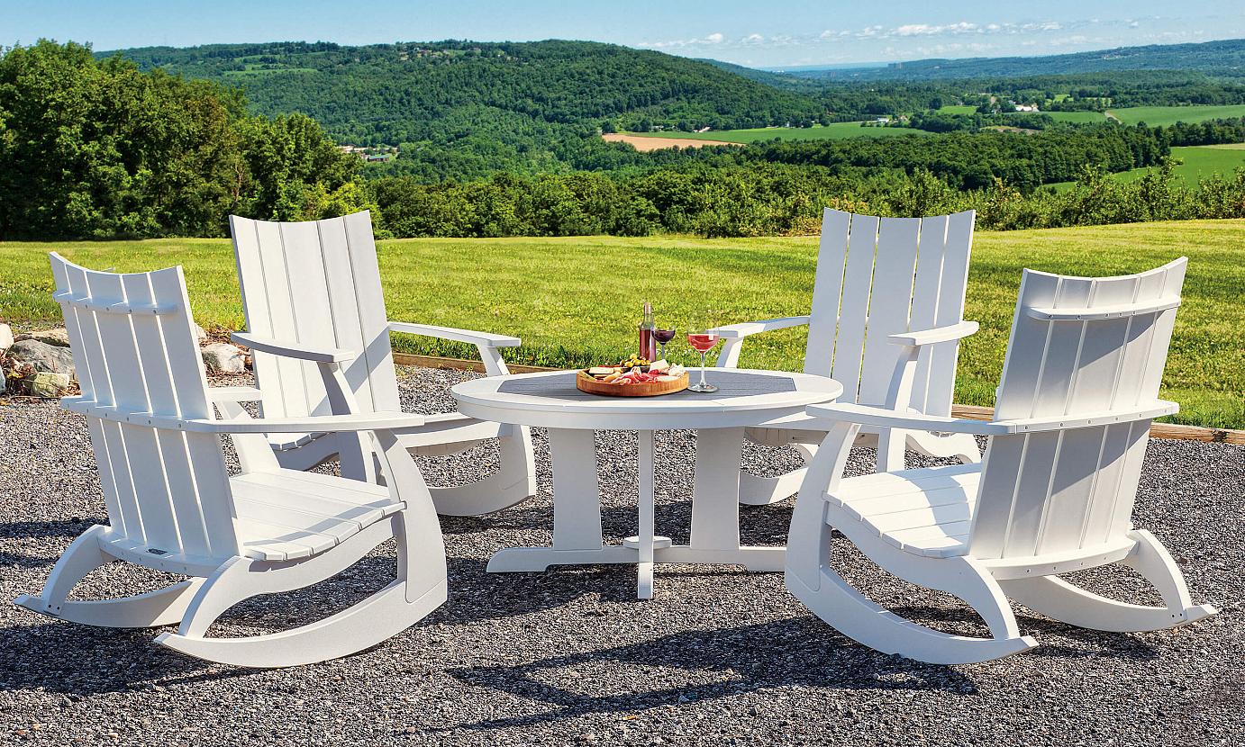 Port Royal Chat Table
