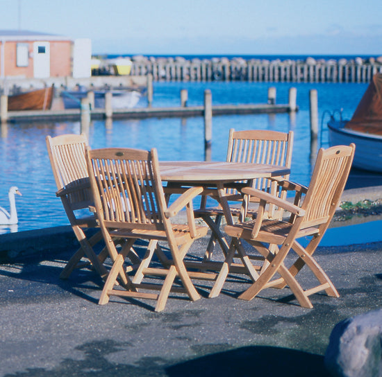 47" Round Sailor Folding Table