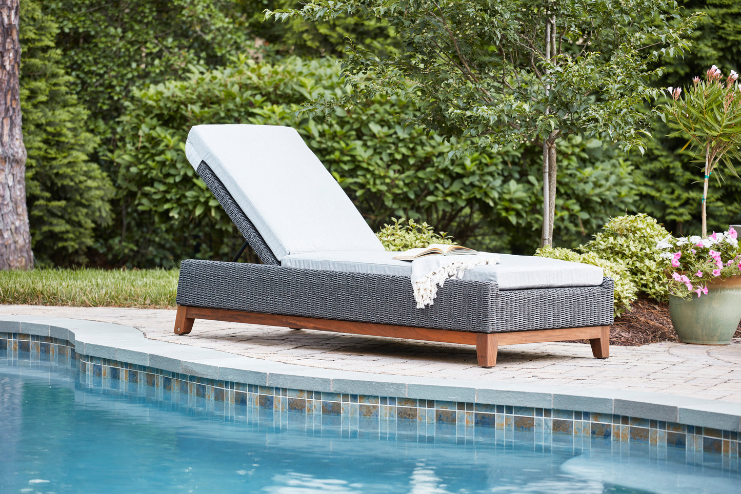 Coral Chaise Lounge